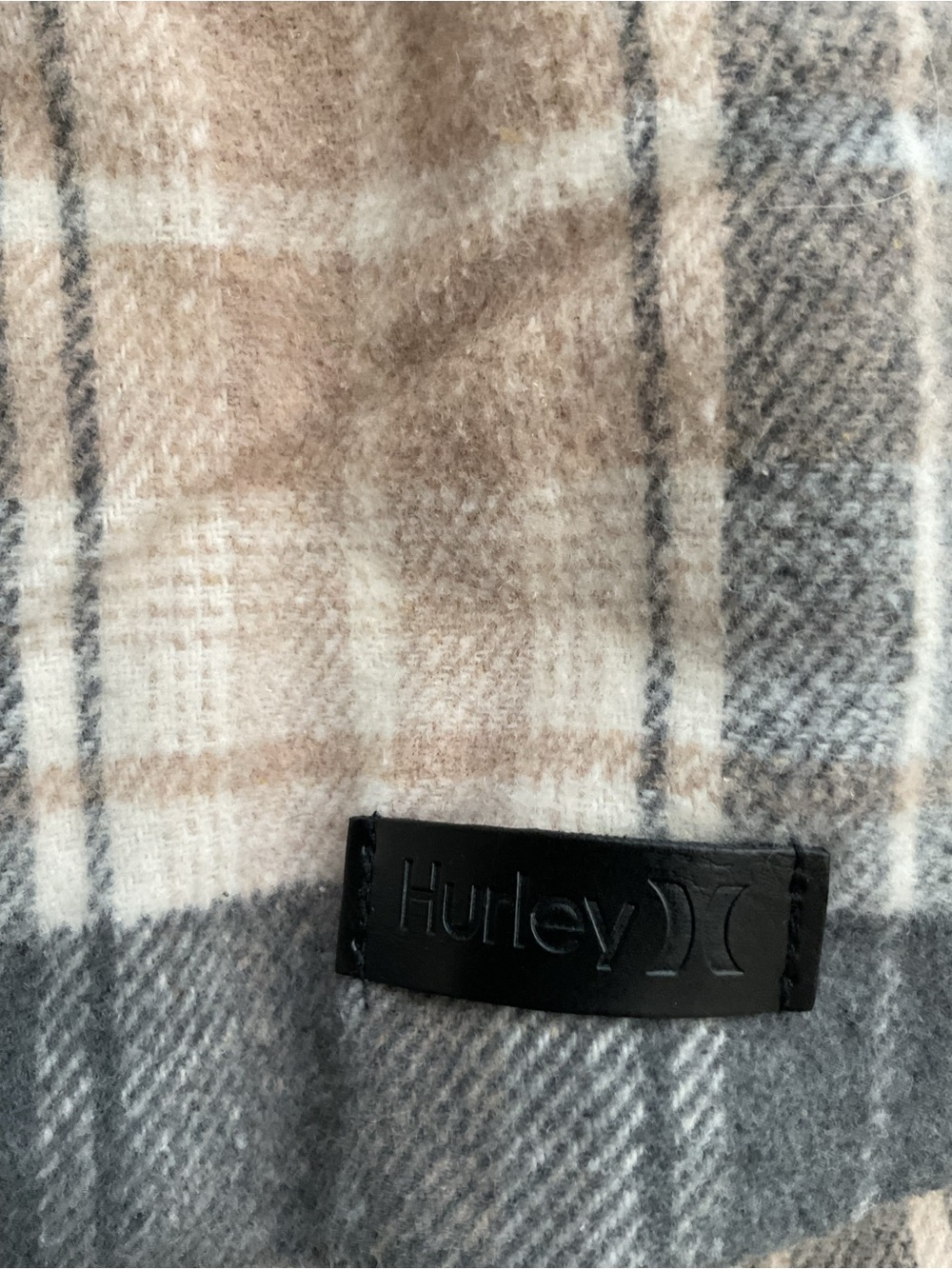 Hurley Cream, Beige and Gray Plaid Jacket - Picture 5 of 6